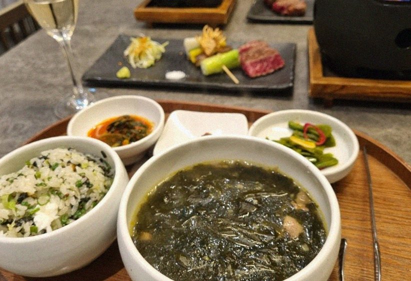 GOWOOGA Yeouido · assorted Korean side dishes (banchan)