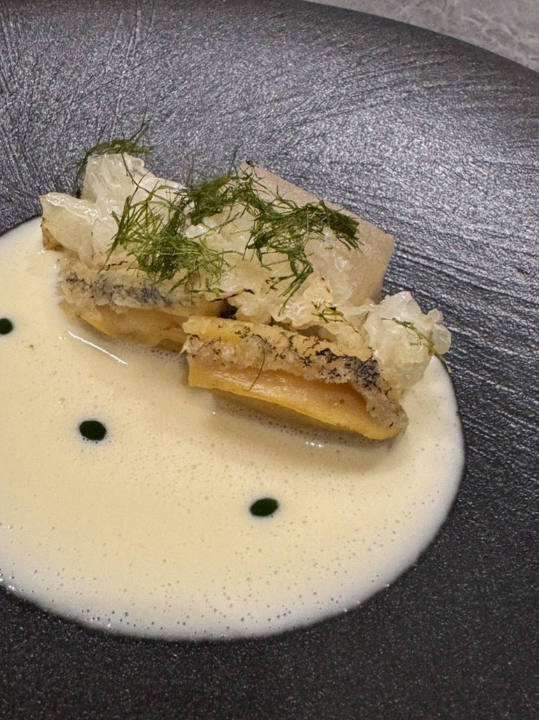 고우가 광화문점 · 광화문역 맛집추천 · 한 접시씩 정성껏 플레이팅된 한우 코스 요리