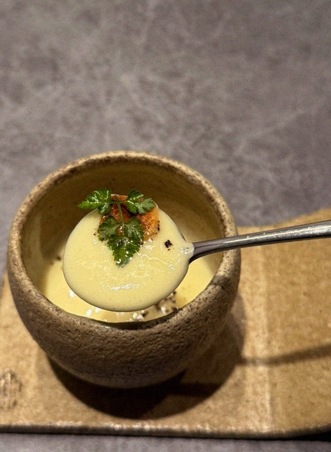 WOOHANA Jonggak · fresh Hanwoo beef tartare (yukhoe)