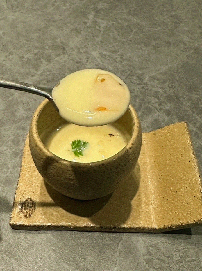 우하나 여의도점 · 더현대 맛집 · 신선한 한우 육회