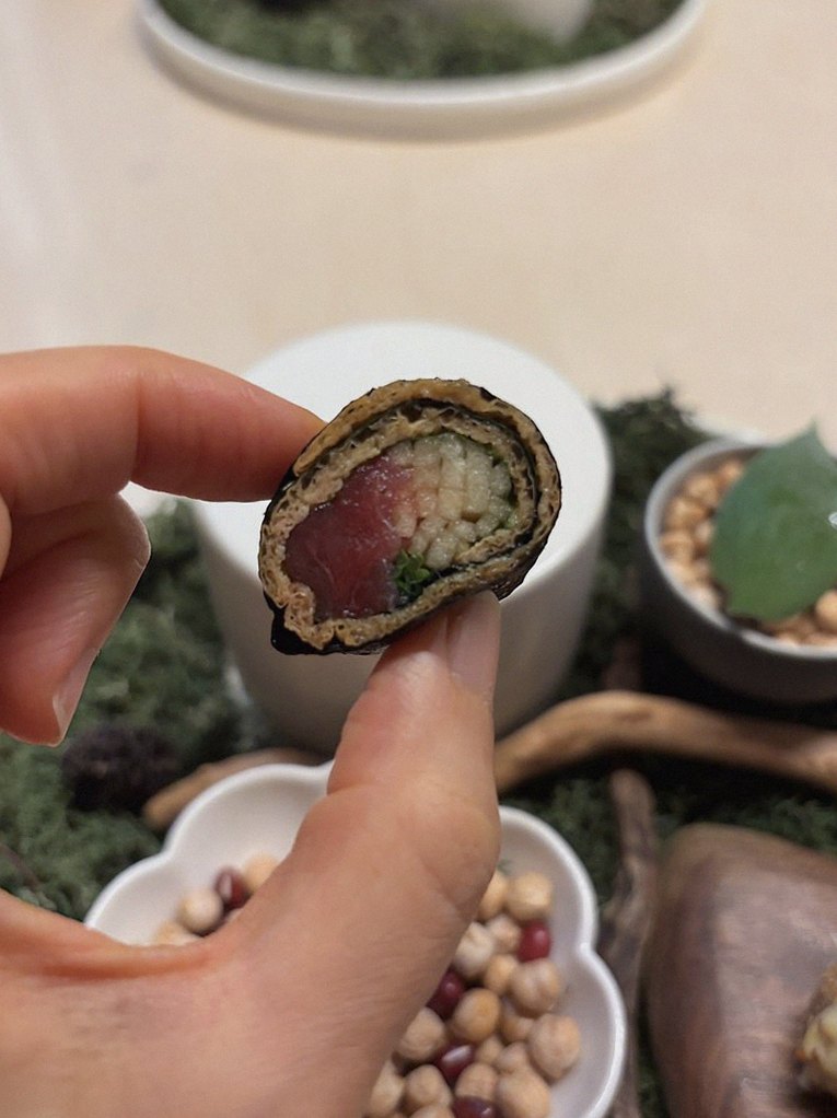 WOOARA Yeouido · fresh Hanwoo beef tartare (yukhoe)