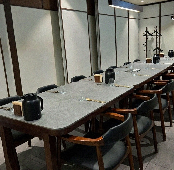 GOWOOGA Gangnam·Yeoksam · a private dining room — every table is a private room