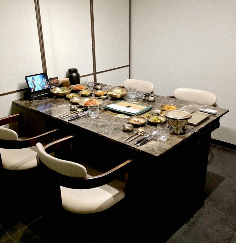 DAEBOJUNG Yeouido · the full Hanwoo omakase table