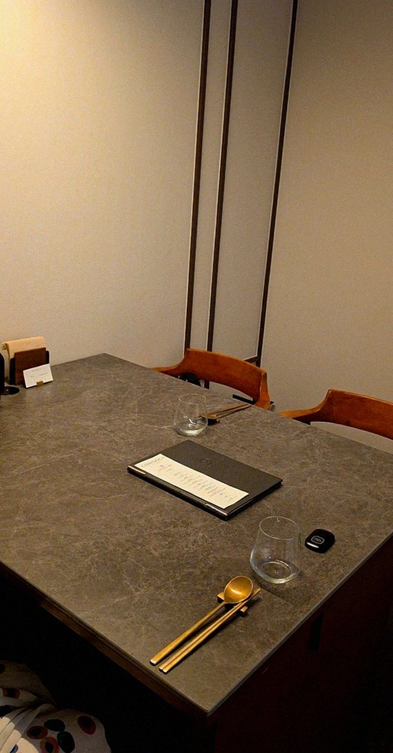 고우가 여의도점 · 여의도 회식장소 · 전 좌석 프라이빗 룸 내부 분위기