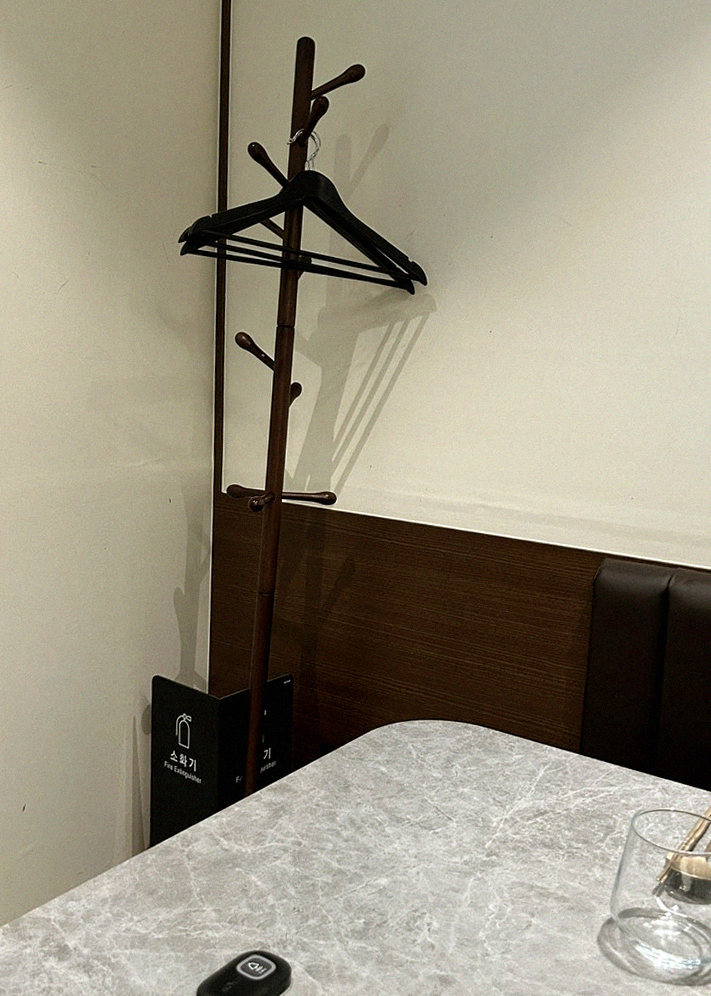 고우가 여의도점 · 여의도 콜키지프리 · 전 좌석 프라이빗 룸 내부 분위기