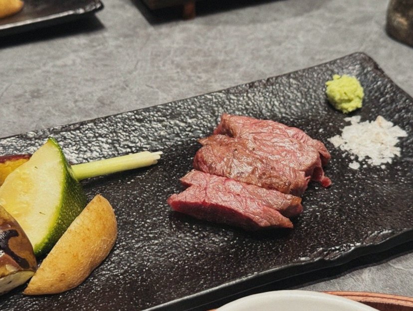 WOOHANA Jonggak · fresh Hanwoo beef tartare (yukhoe)