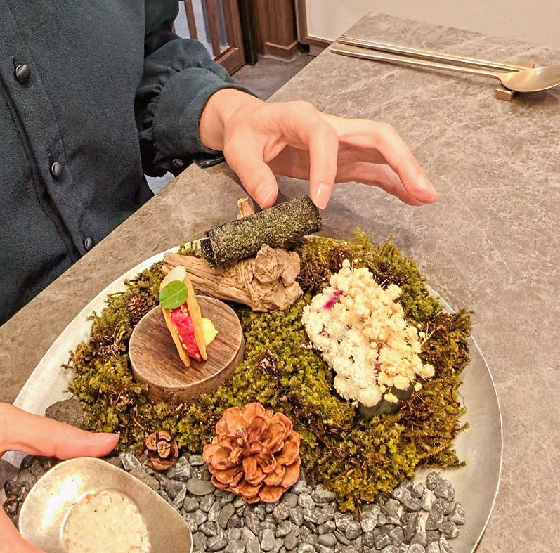 GOWOOGA Yeouido · assorted Korean side dishes (banchan)
