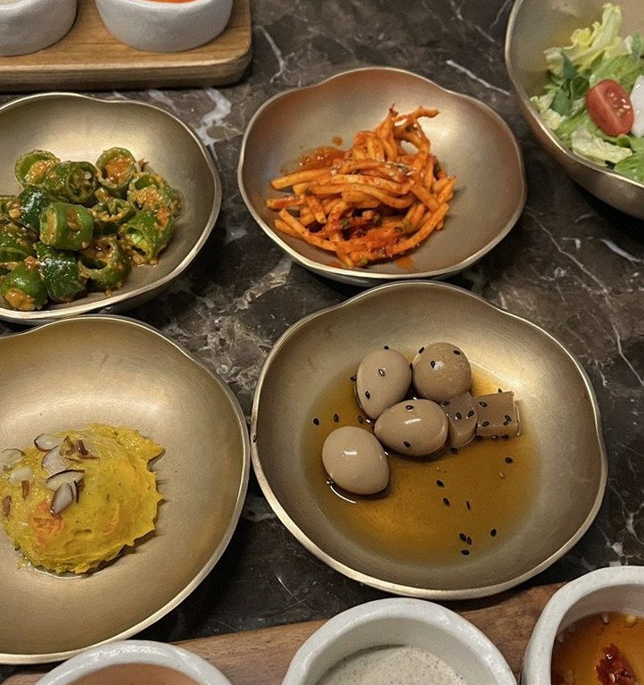 DAEBOJUNG City Hall · assorted Korean side dishes (banchan)