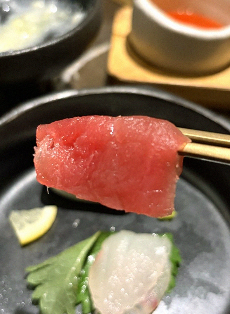 DAEBOJUNG City Hall · seafood course served alongside the beef