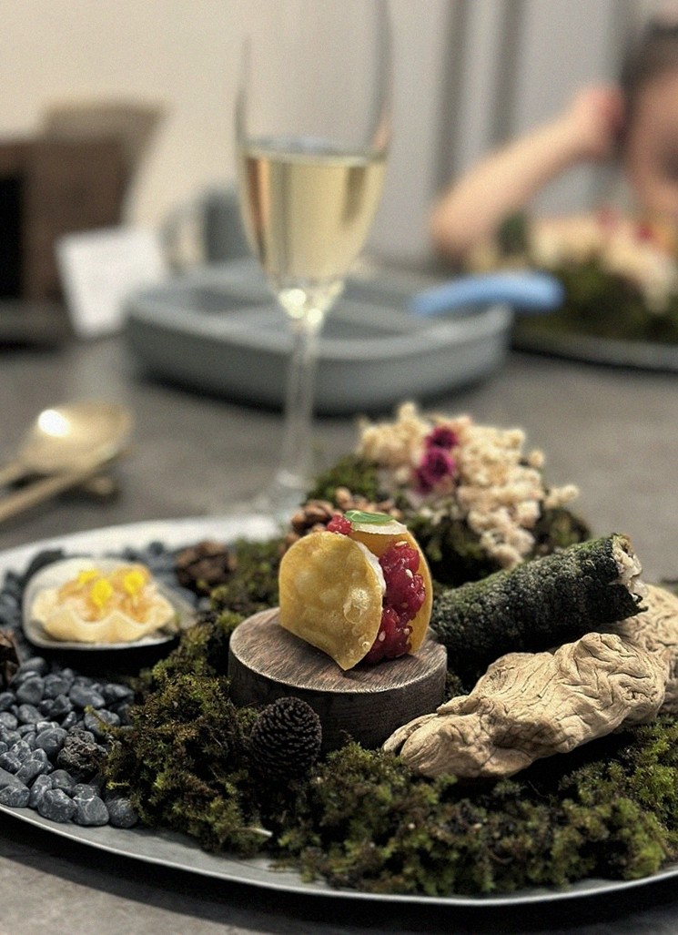 GOWOOGA Yeouido · a plated course of Hanwoo beef
