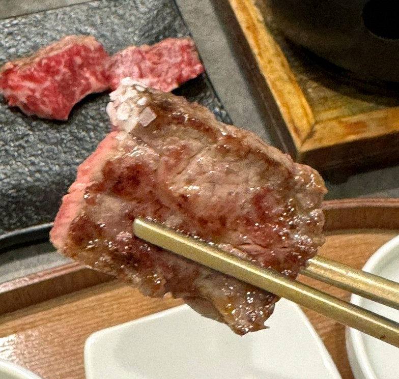 GOWOOGA Gwanghwamun · premium marbled Hanwoo beef presented before grilling