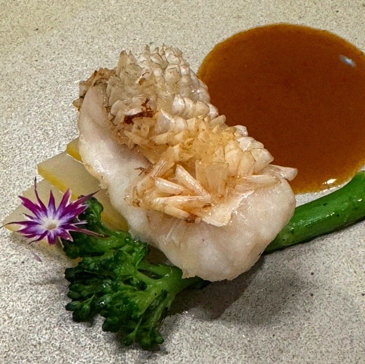 GOWOOGA Gwanghwamun · seafood course served alongside the beef