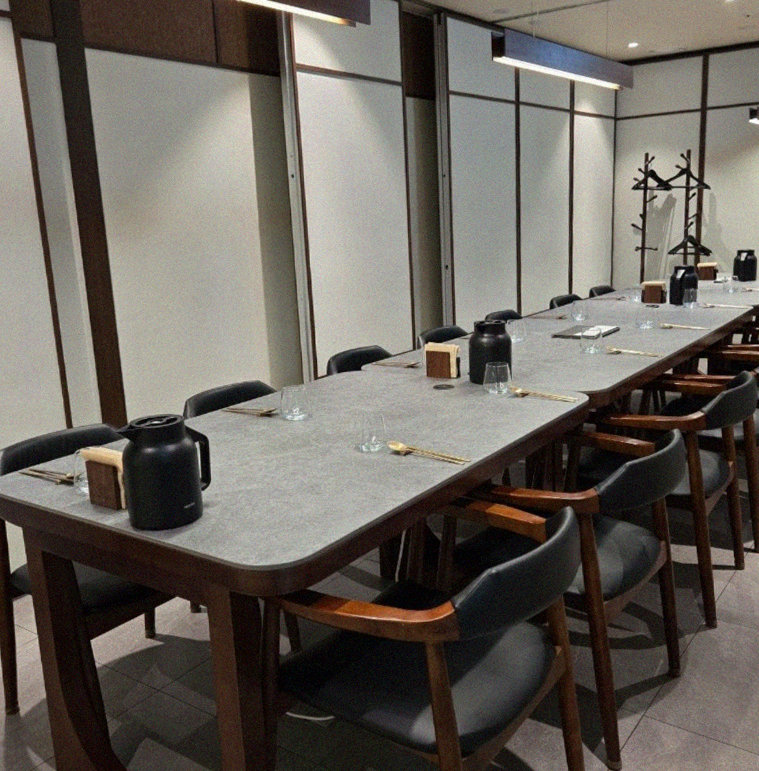 GOWOOGA Gangnam·Yeoksam · a private dining room — every table is a private room