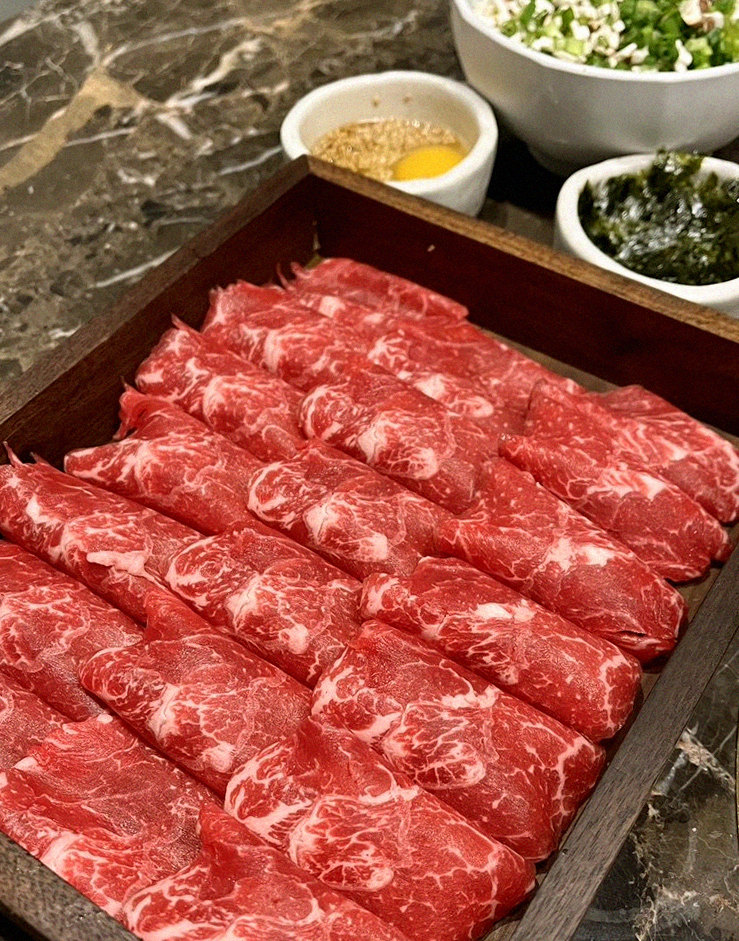 대보정 시청역점 · 광화문 맛집 · 마블링이 살아있는 프리미엄 한우 쇼잉