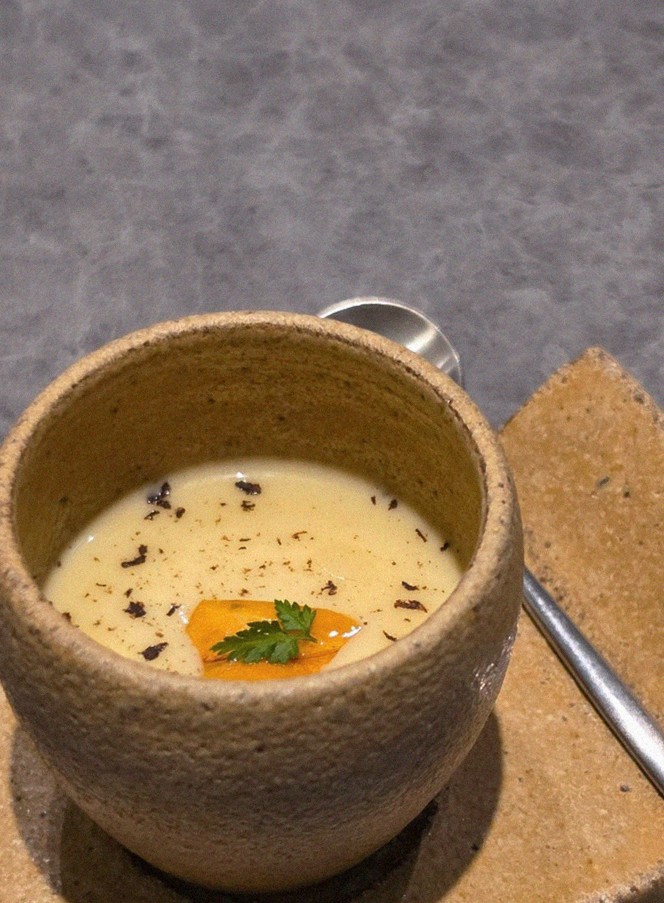 WOOHANA Yeouido · a warm soup to finish the course