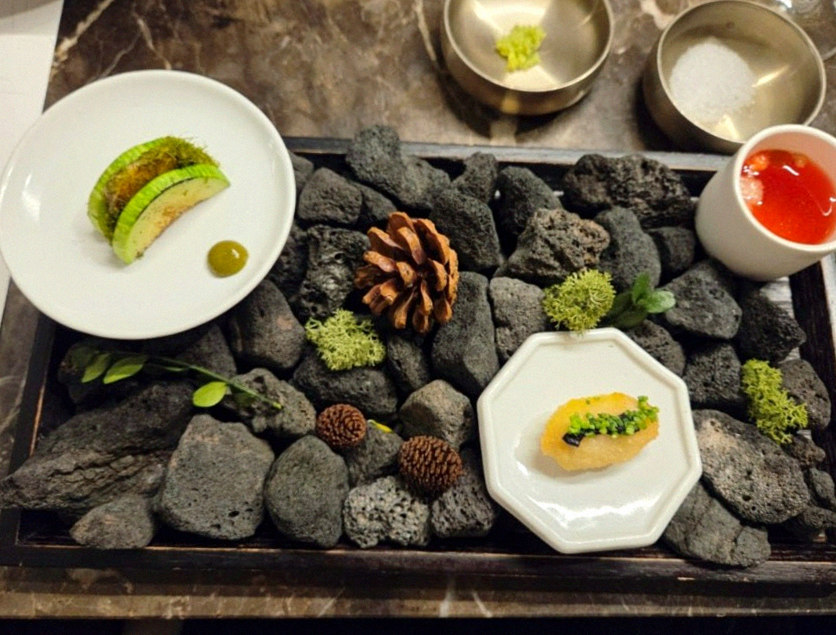 DAEBOJUNG Yeouido · a plated course of Hanwoo beef