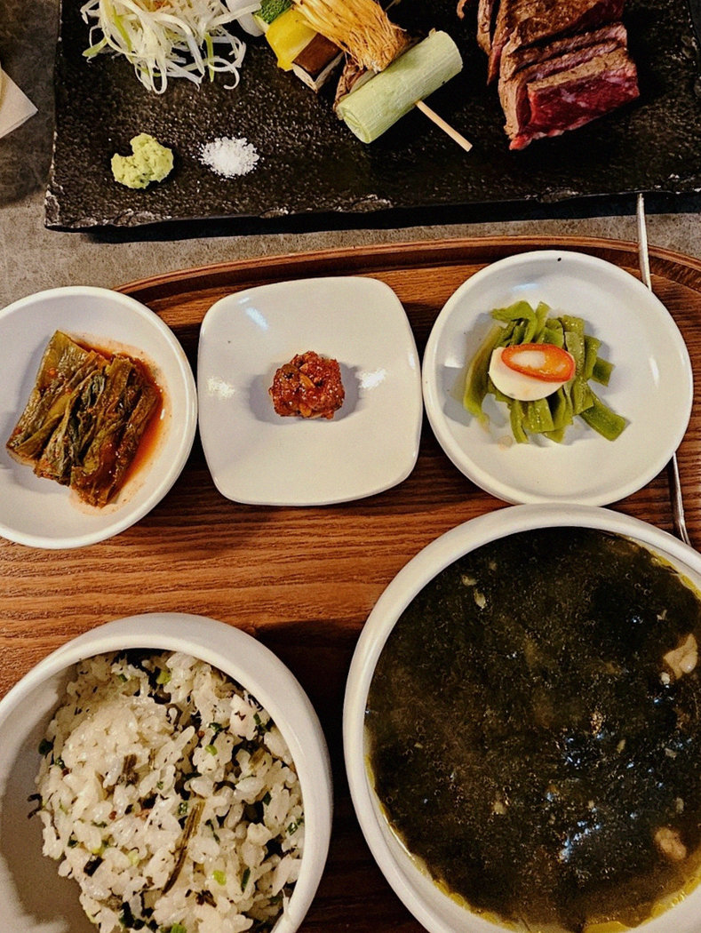 GOWOOGA Yeouido · assorted Korean side dishes (banchan)