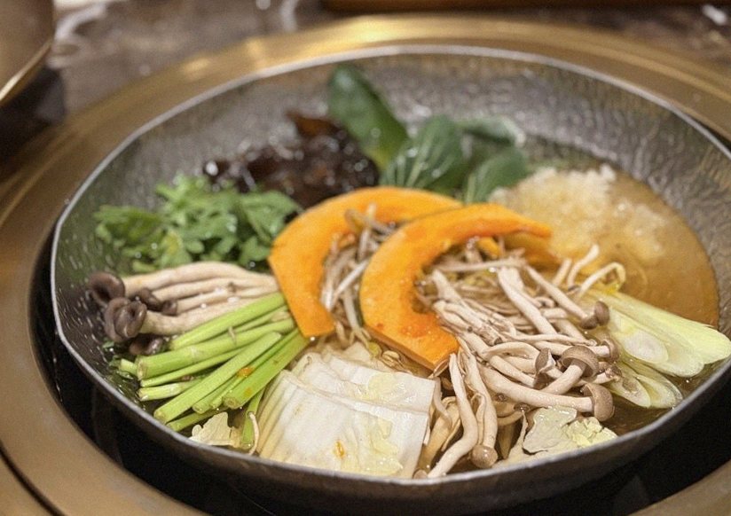 DAEBOJUNG City Hall · a warm soup to finish the course