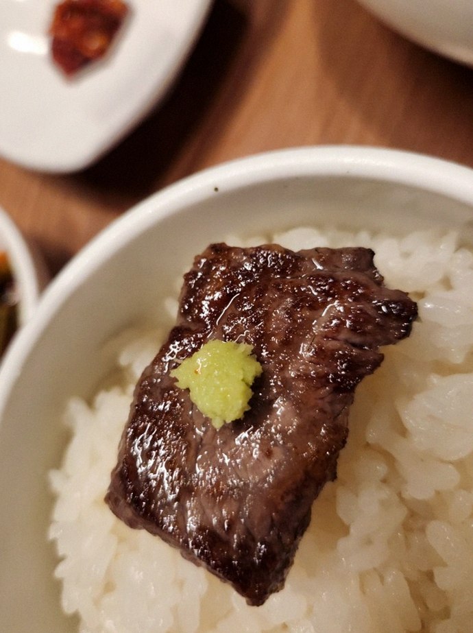 고우가 광화문점 · 광화문 룸식당 · 식사 코스와 곁들임