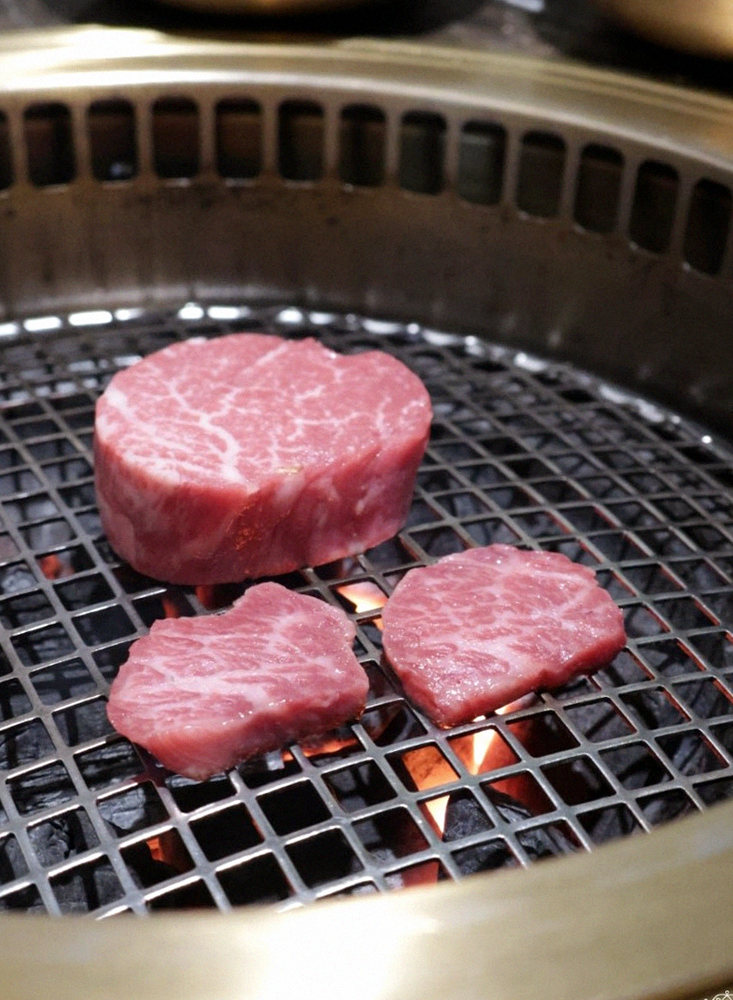 대보정 시청역점 · 광화문 점심맛집 · 비장탄 그릴 위에서 익어가는 한우