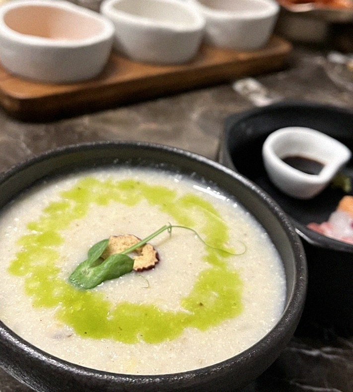 대보정 시청역점 · 덕수궁 맛집 · 따뜻하게 마무리하는 국물 요리
