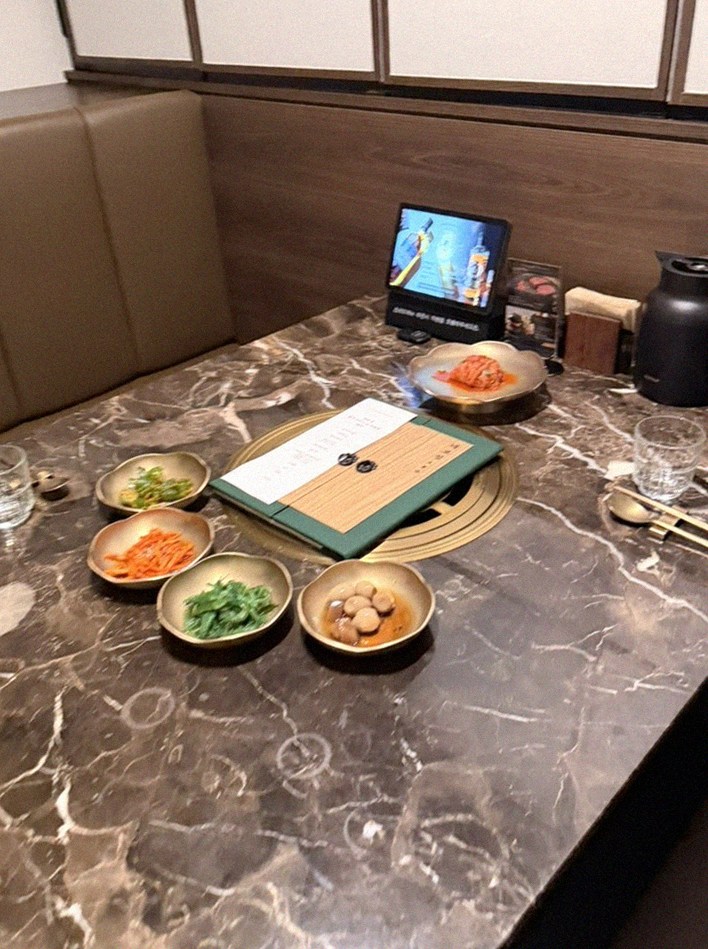 DAEBOJUNG Yeouido · the full Hanwoo omakase table