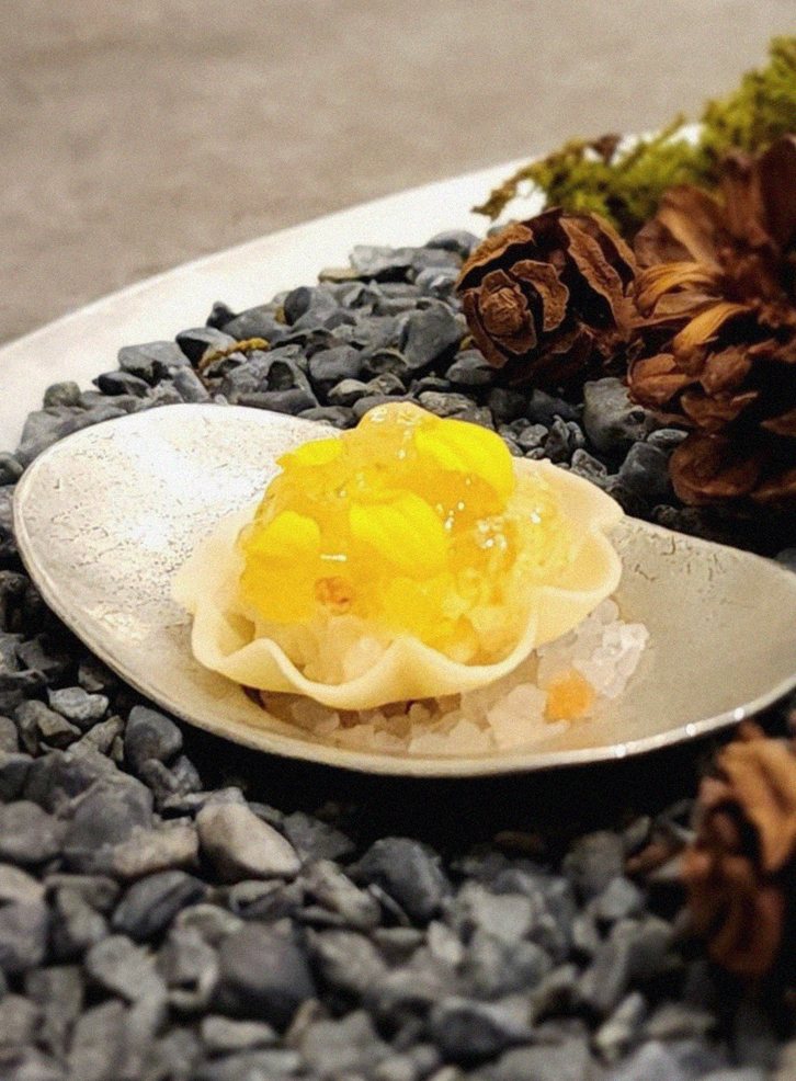 GOWOOGA Gwanghwamun · fresh Hanwoo beef tartare (yukhoe)