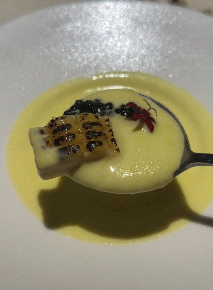 WOOARA Gwanghwamun · dessert to close the omakase