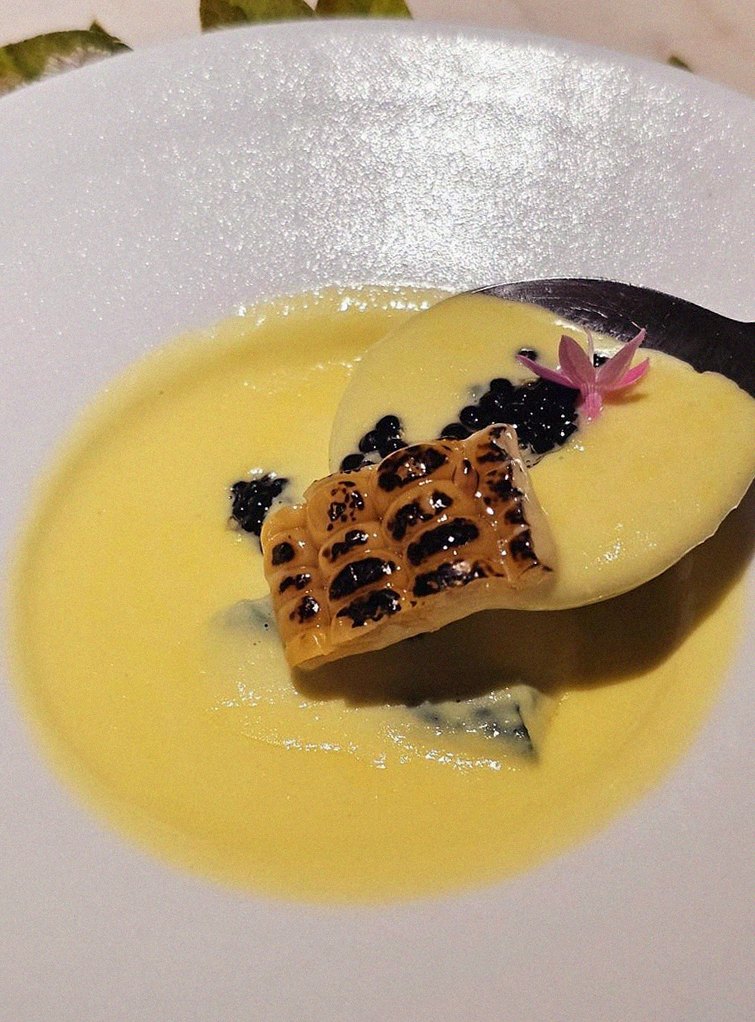 WOOARA Gwanghwamun · dessert to close the omakase