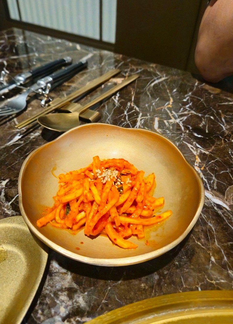 DAEBOJUNG City Hall · fresh Hanwoo beef tartare (yukhoe)