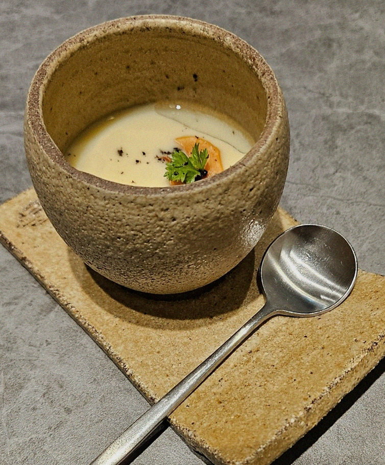 우하나 종각역점 · 광화문 맛집 · 따뜻하게 마무리하는 국물 요리