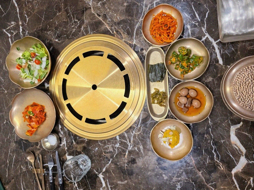DAEBOJUNG City Hall · assorted Korean side dishes (banchan)