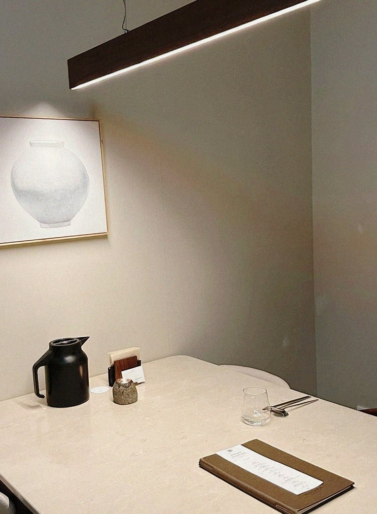 우아라 광화문점 · 안국 역 맛집추천 · 전 좌석 프라이빗 룸 내부 분위기