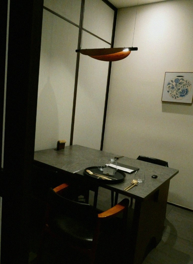 고우가 광화문점 · 종로 상견례 · 전 좌석 프라이빗 룸 내부 분위기