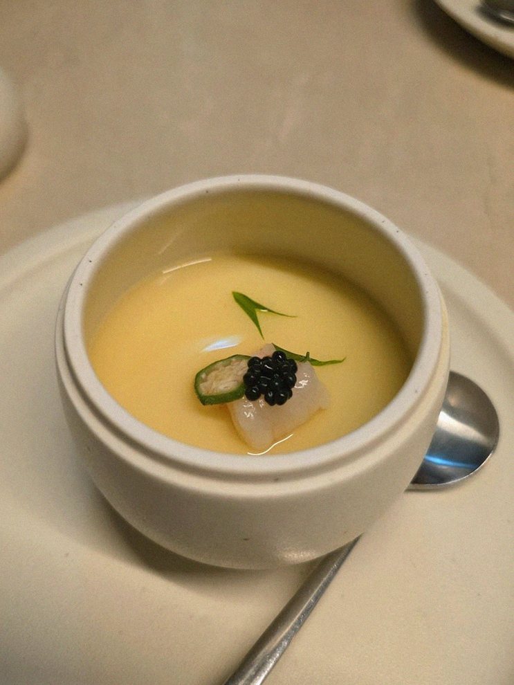우아라 여의도점 · 여의도 맛집 더현대 맛집 · 따뜻하게 마무리하는 국물 요리
