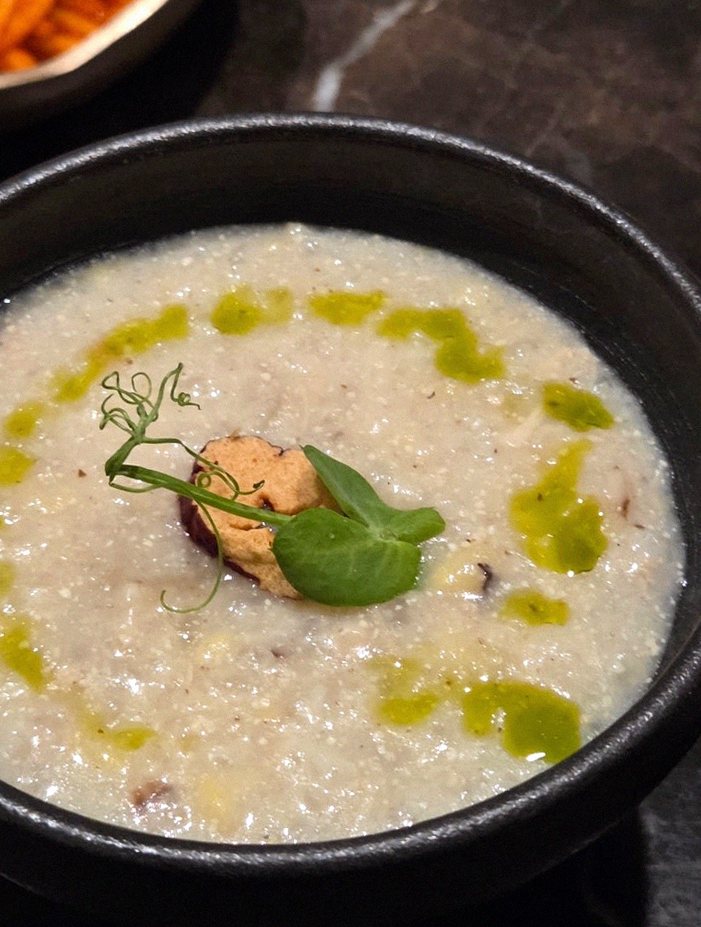 DAEBOJUNG Yeouido · a warm soup to finish the course