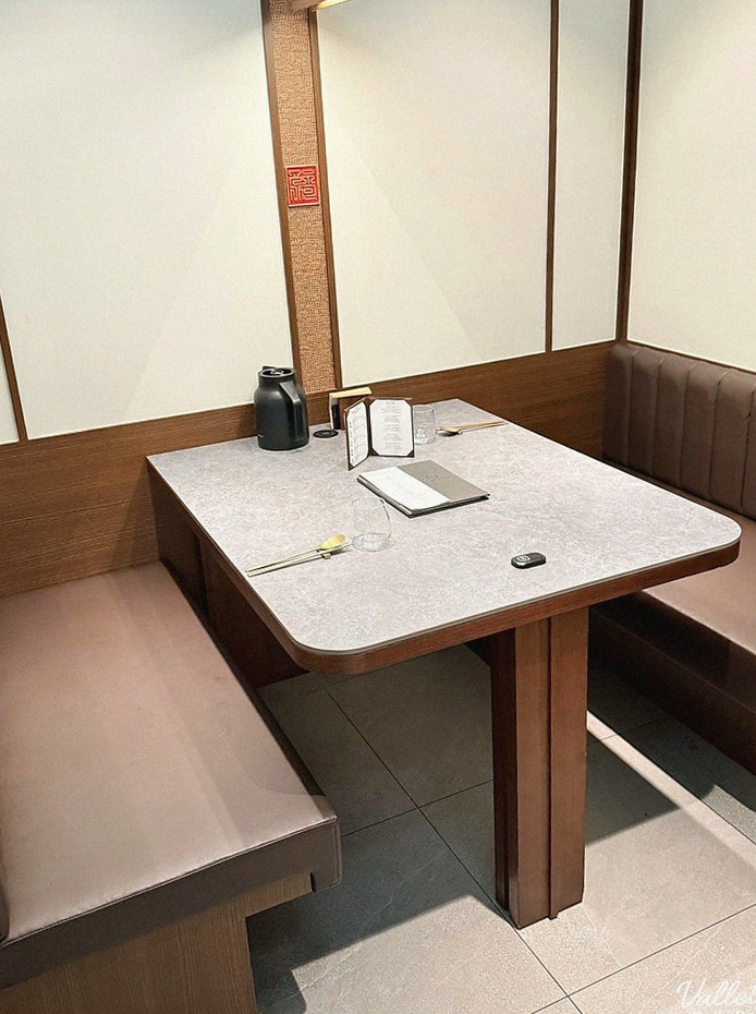 GOWOOGA Gangnam·Yeoksam · a private dining room — every table is a private room
