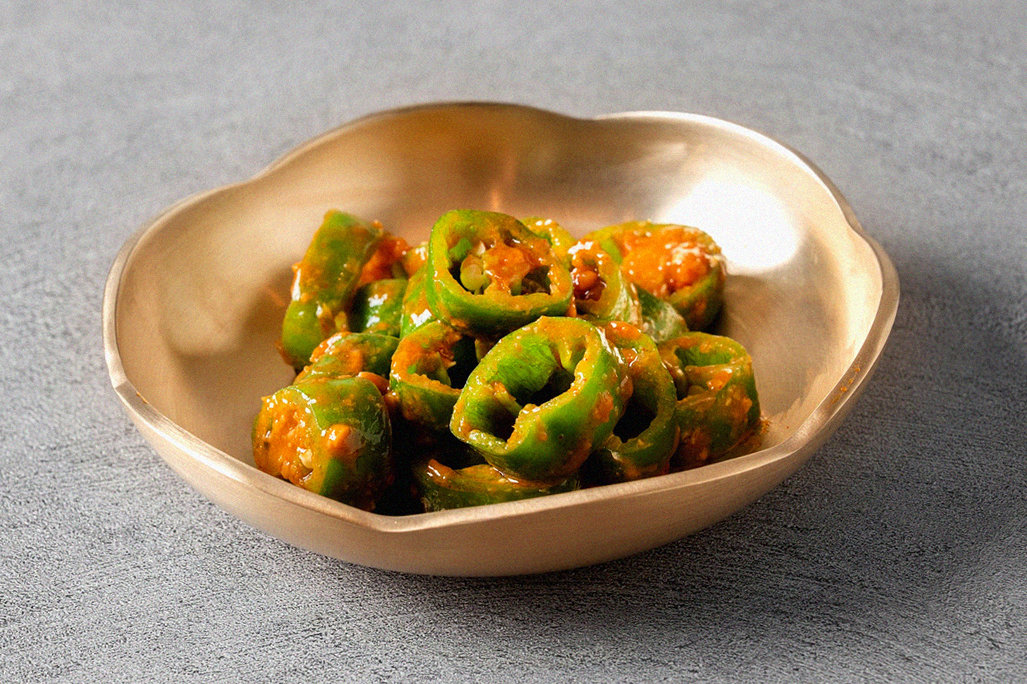 DAEBOJUNG Yeouido · assorted Korean side dishes (banchan)