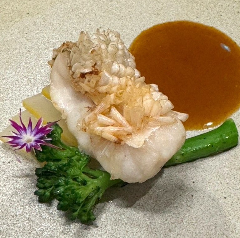 GOWOOGA Gwanghwamun · seafood course served alongside the beef
