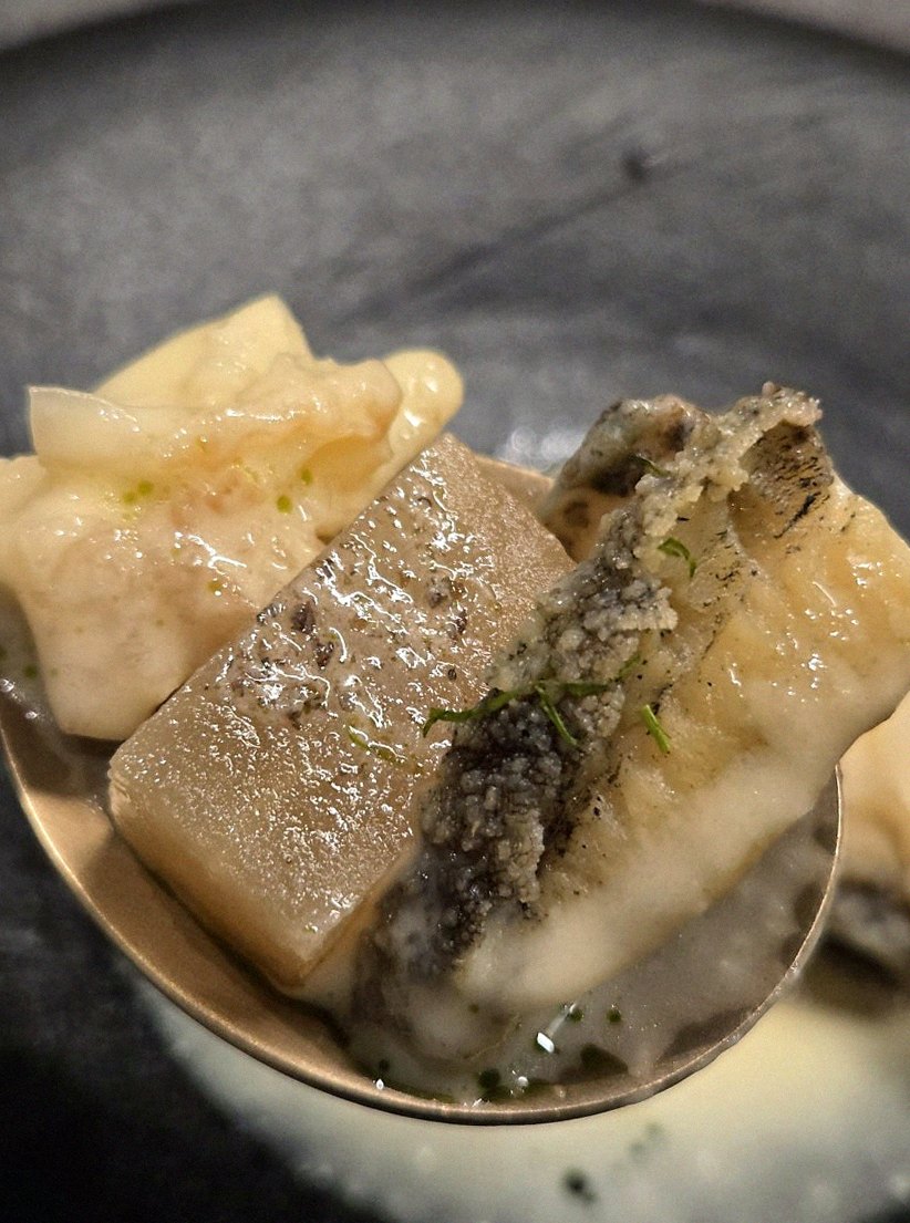 고우가 광화문점 · 광화문 맛집추천 · 코스에 곁들여지는 해산물 요리