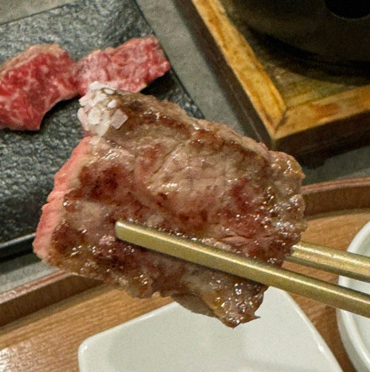 GOWOOGA Gwanghwamun · premium marbled Hanwoo beef presented before grilling