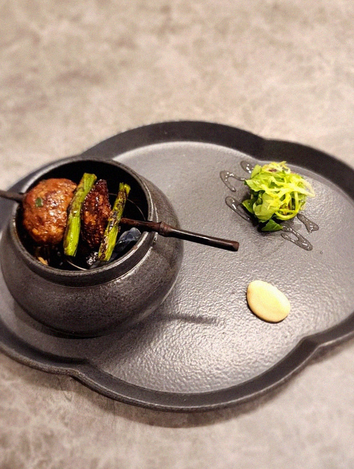 GOWOOGA Gwanghwamun · fresh Hanwoo beef tartare (yukhoe)