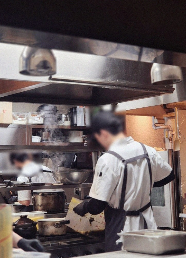GOWOOGA Gwanghwamun · the full Hanwoo omakase table