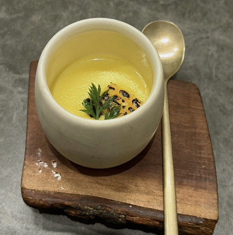 GOWOOGA Gwanghwamun · a warm soup to finish the course