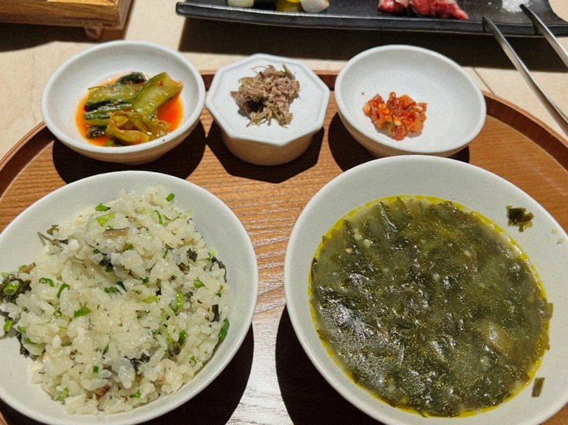 WOOARA Yeouido · assorted Korean side dishes (banchan)
