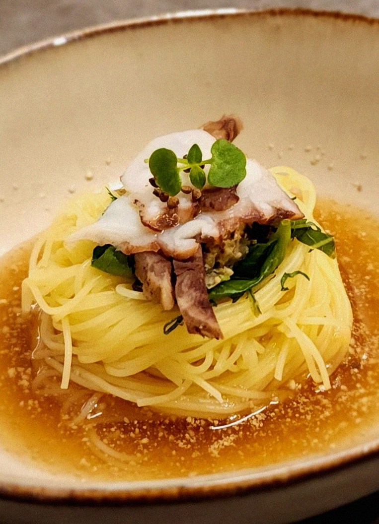 GOWOOGA Gwanghwamun · a plated course of Hanwoo beef