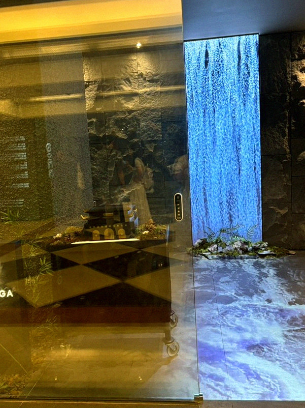 GOWOOGA Gwanghwamun · the signature Hanwoo showing — marbled beef cuts and caviar presented in a display chest