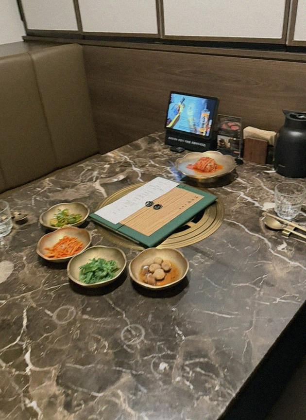 대보정 시청역점 · 광화문 맛집추천 · 한 상 가득 차려진 한우 오마카세 코스