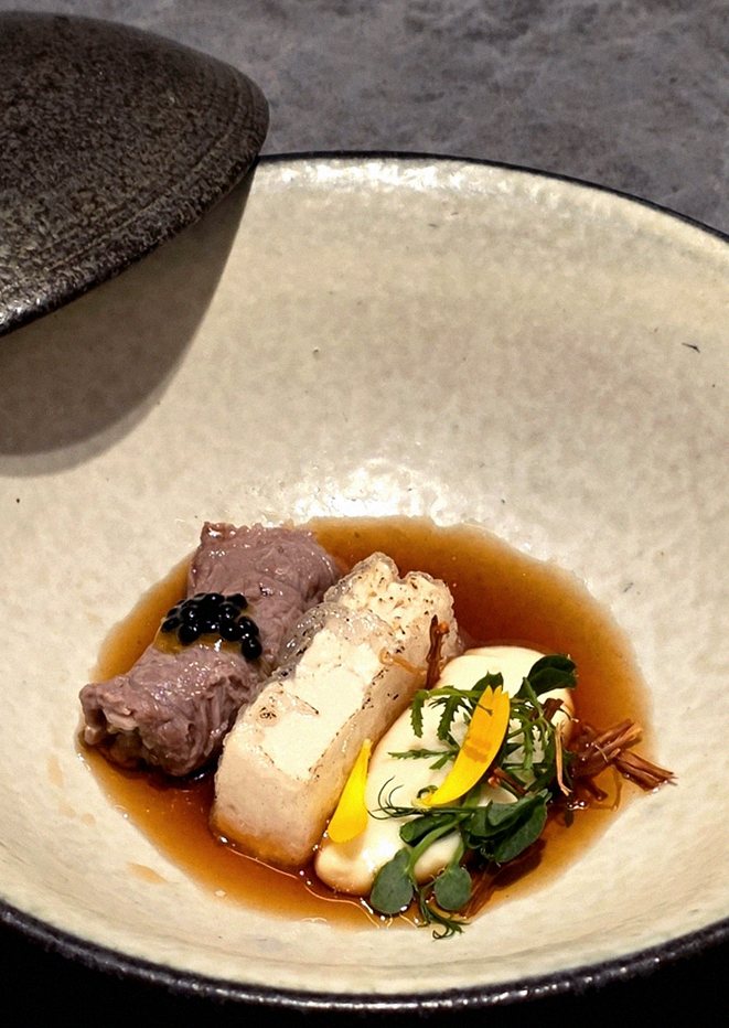 우하나 종각역점 · 서울역 맛집 광화문 맛집 · 한 접시씩 정성껏 플레이팅된 한우 코스 요리