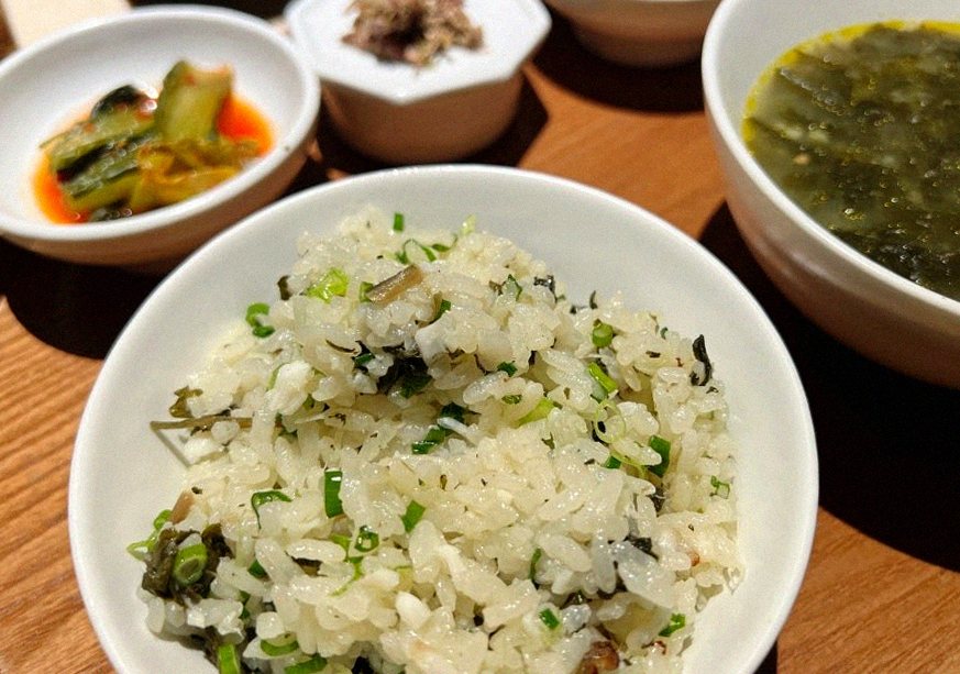 우아라 광화문점 · 광화문 한우 · 식사 코스와 곁들임